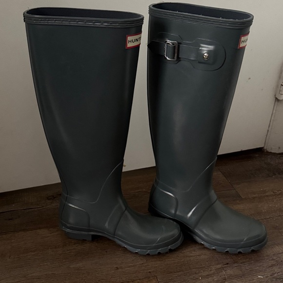 Hunter Dark Green Women's Rain Boots - Picture 1 of 7